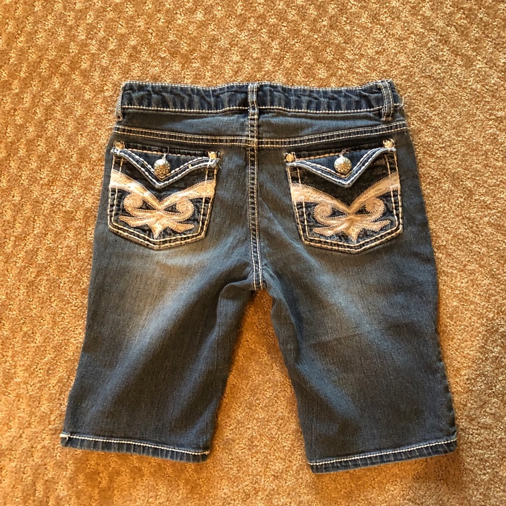 Girls squeeze shorts